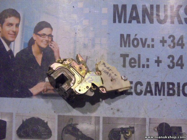 Serratura portellone posteriore Nissan Terrano Ford Maverick T2 II 8055301U61