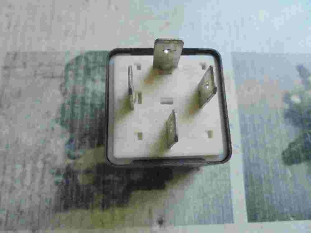 Relé VW 7M0906363 7M0 906 363 12V 95VW8B658KA 95VW 8B658 KA Nr.168