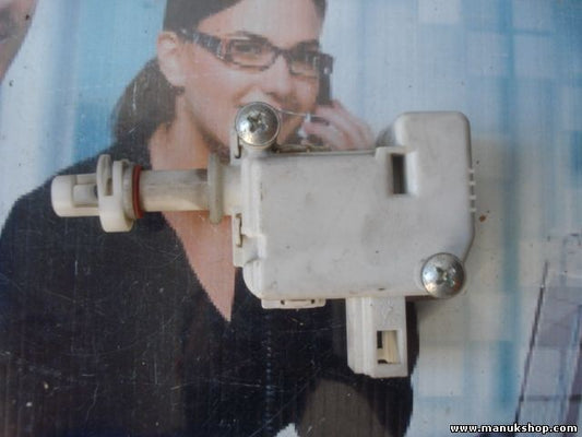 Cerradura depuerta de combustible Skoda Octavia VW 3B0810773B 3B0959782