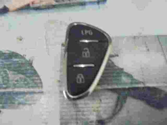 Interruptor del cierre centralizado Opel Corsa E 39031629  10142422 1629 A8318