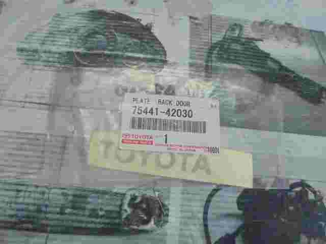 Emblema Toyota RAV4 7544142030 75441-42030