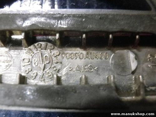 Emblema trasero Nissan Note E11 90890 AU400 90890AU400