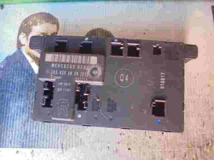 Unità di controllo porta Mercedes Classe C W203 2038205626 Q4 TEMIC 351324