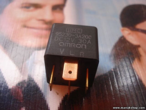 Relé  Hyundai Santa Fe Elantra OMRON 95230-3A200 952303A200 DC12V 30A
