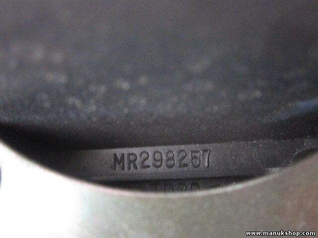 Apoyabrazos Mitsubishi Montero Pajero MR298257 MR 298257
