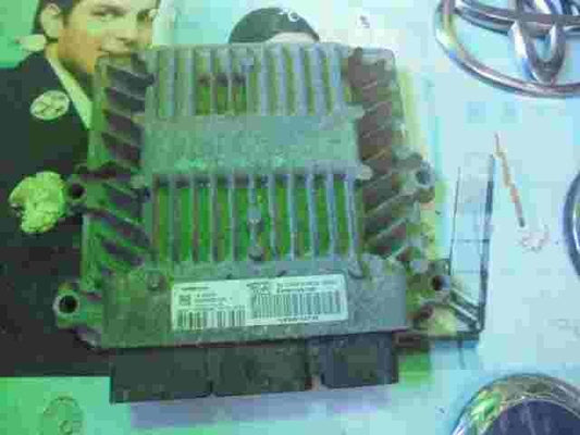 Centralita Peugeot 407 Citroen SID803A SW9664287480 HW9661642180 5WS40615A-T