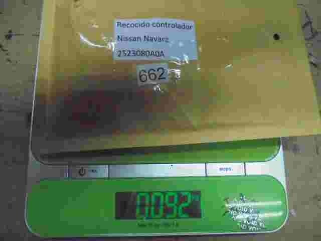 Recocido controlador Glow relé enchufe  Nissan Navara 2523080A0A MR8B1821