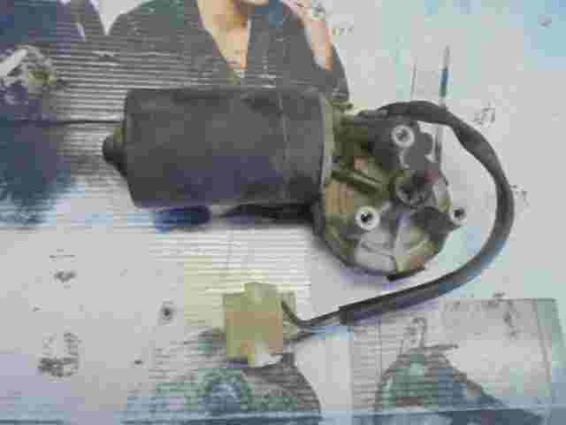 Motor del limpiaparabrisas delantero Iveco Daily 0390246314 BOSCH 058264 CEP 12V