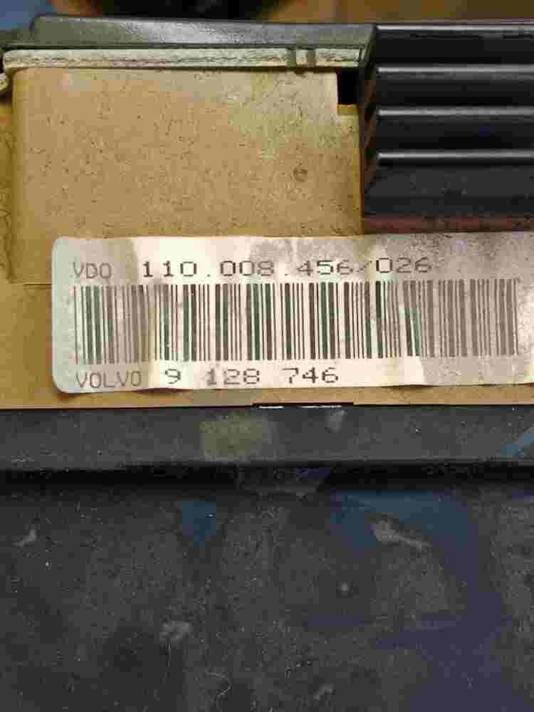 Quadro strumenti Volvo 850 9128746 9 128 746 VDO 110008456026 81072104