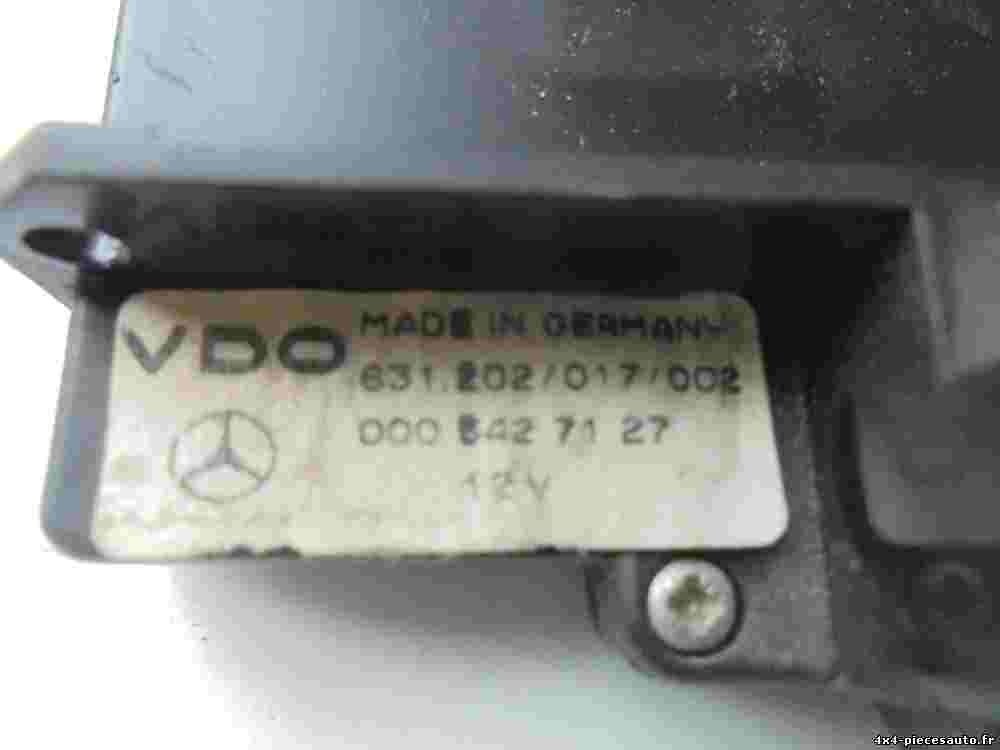 Indicador de temperatura exterior Mercedes W124 0005427127 VDO 631202017002