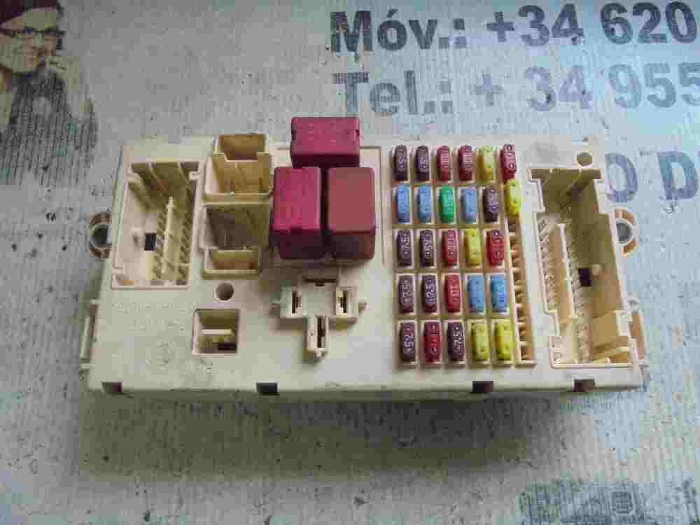 Caja de fusibles Fiat 1360733080 250DA20089 250 DA 2 0089 081107