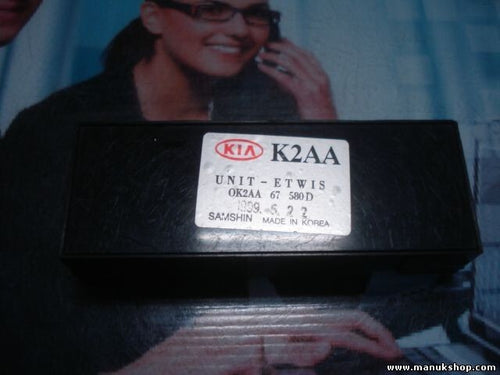 Señales de luz de la unidad de control KIA 0K2AA67580A  OK2AA67580A