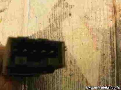 Interruptor Luneta Trasera Desempañador Land Rover YUE100540LNF 03035066