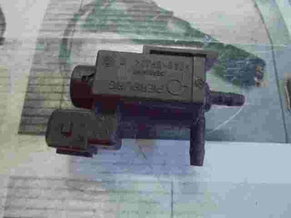 Solenoide per valvole per vuoto Volvo V50 XC90 S70 V70 30611668 72224010