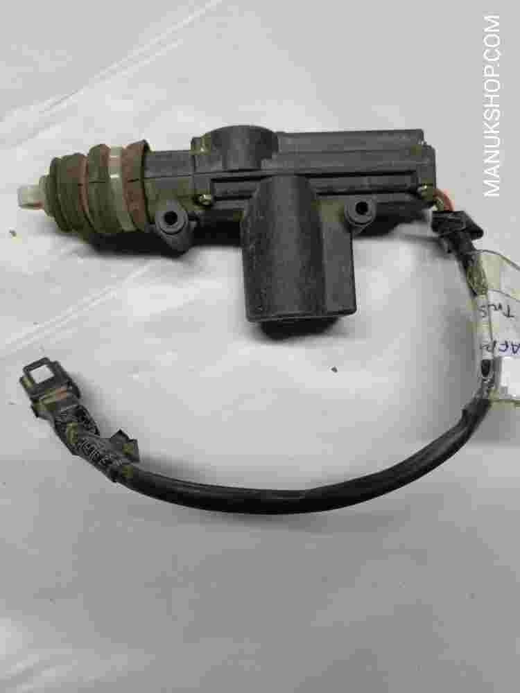 Cerradura actuador cierre centralizado de portón trasero Tata Padmini 5-20