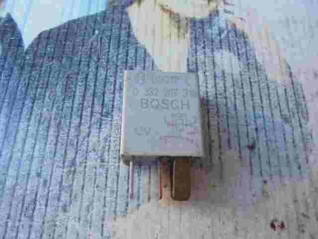 Relè multifunzione Opel Corsa Astra Zafira Meriva Vectra C 90414477 0332207319