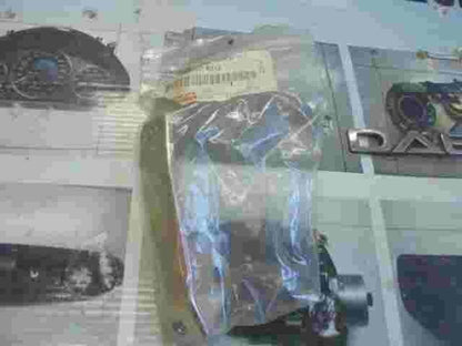 Parafango anteriore braccio per Toyota Sprinter Carib Corolla 5383512110 5383...