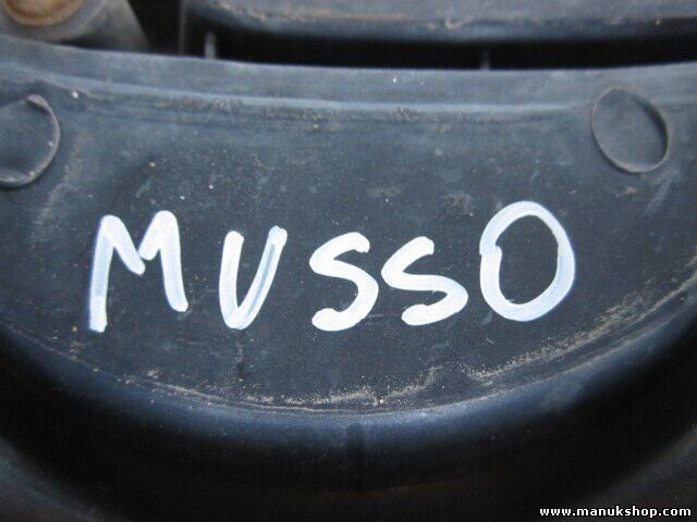 Parrilla rejilla frontal delantera Ssangyong  1998 ccm, 93 KW, 126 PS