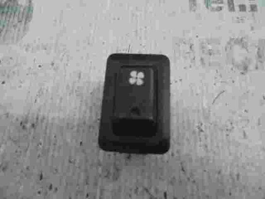 Interruptor de ventilador Hyundai Galloper HQ808110 91102