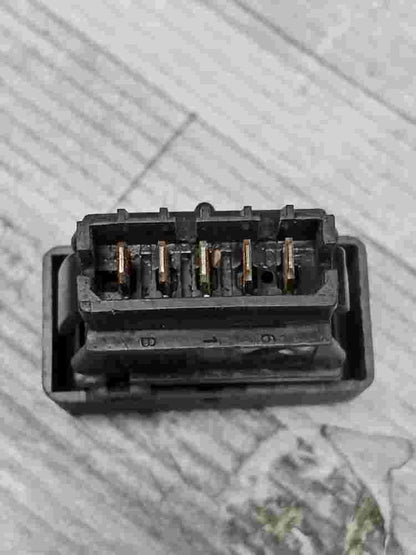 Niebla interruptor  Renault Clio 1 DAV 6114