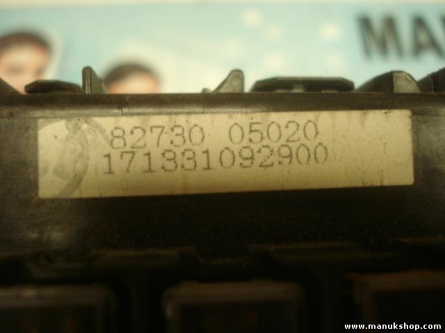Scatola fusibili Toyota Avensis T22 8273005020 82730 05020