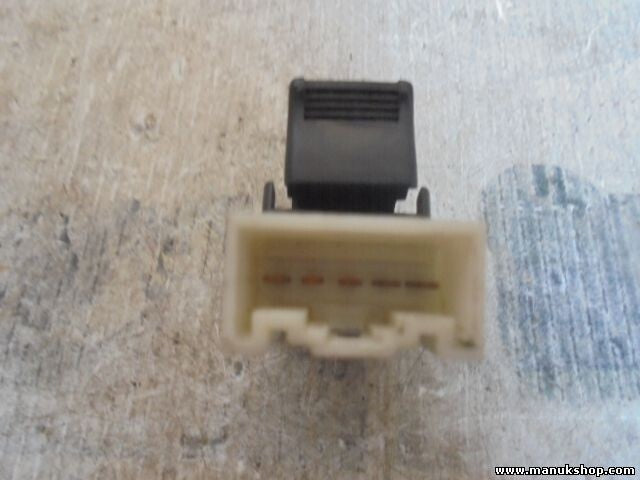 mando botonera elevalunas Opel Agila Suzuki Ignis Wagon R 192552