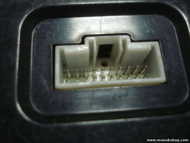 Señales de luz de la unidad de control KIA 0K2AA67580A  OK2AA67580A