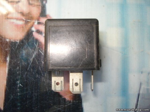 Relé Mitsubishi Carisma V23134B52X240 V23134-B52-X240 SIEMENS MB953381 MB 953381