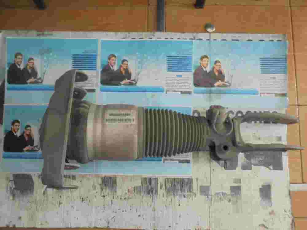 Amortiguador neumático delantero derecho Cayenne Audi Q7 VW Touareg 7L5616040A