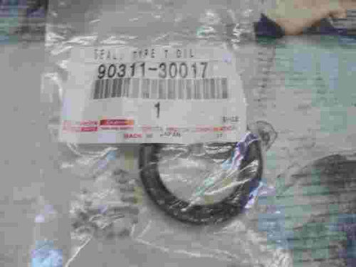 Manual Transmission Input Shaft Seal Toyota Camry Celica Lexus 9031130017