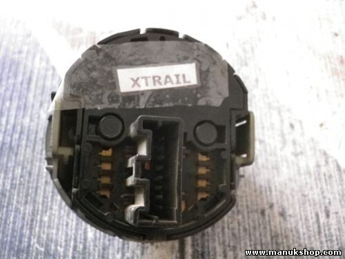 Interruptor Nissan X-Trail T30 2.5 4x4 2002/11-2013/01 2488 ccm, 132 KW, 179 PS