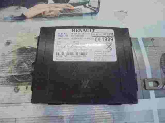 Mando del sistema de navegación Renault 282757437RA 282757437R 51986069C09