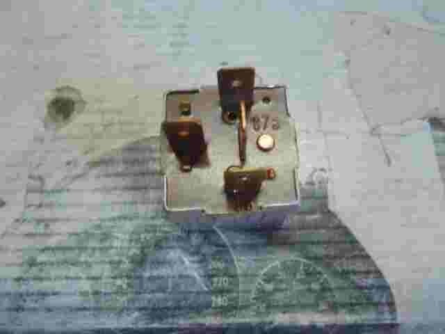 Relé de la bomba de combustible Volkswagen Transporter 191906383A 191 906 383 A