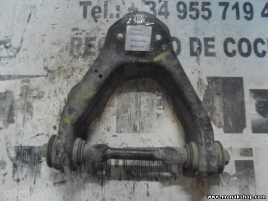 Brazo de suspensión delantera derecha Nissan Terrano T2 II R20 2.7545267F000