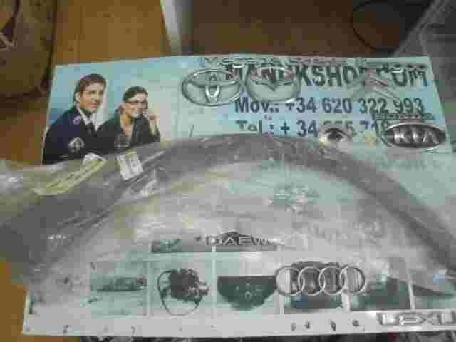 Ensanchamiento guardabarros delantero derecho Toyota RAV4 7560142150 75601-42150