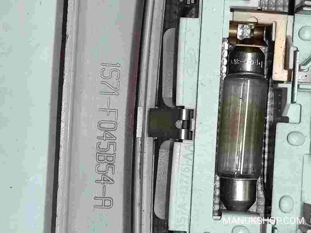 Luz Lectura Interior Ford Fusion Focus 1S71F045B54A 1S71-F045B54-A 3S7A13776AA