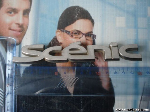 Emblema trasero Renault Scenic 7700434725 15 cm