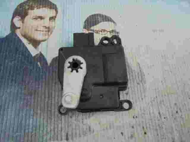 Calefacción actuador Mazda 2 JCS MB601D23N Woory WR A3100CP0N600