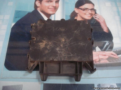 Caja de fusibles Ford Fiesta IV G1 UHS YS6T14K150AB YS6T 14K150 AB 65GF700-01