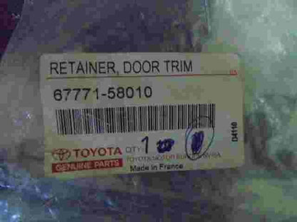 Retainer Door Clip  Toyota Hilux Tundra Lexus NX200 6777158010 67771-58010