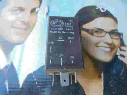 Relé  Opel HELLA 4RP00818905 4 RP 008 189-05