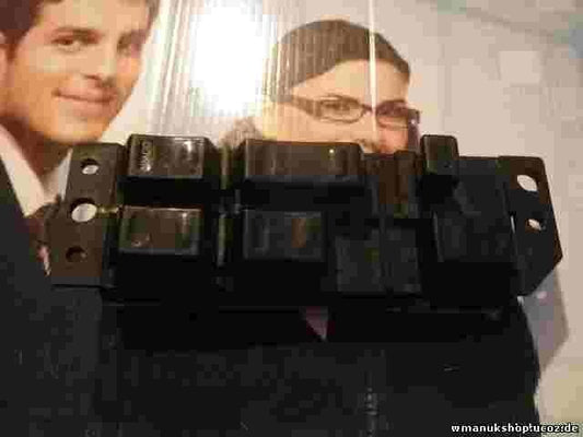 mando botonera elevalunas Nissan Laurel C32 2540161S05 JIDECO 8096107J60