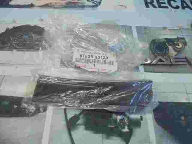 Pannello posteriore quarto di estensione / Toyota Avensis T220 6162620130 616...