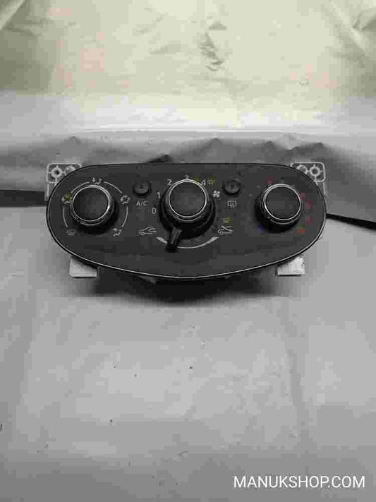 Climatizador Calefacción Clima panel de control Dacia N110122G A151116AL1S10356