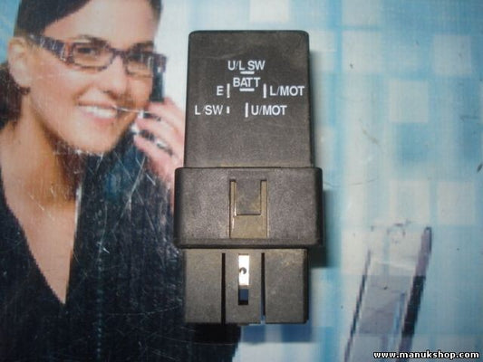 Receptor control de la puerta Mitsubishi Carisma MB954185