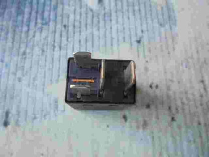 Relè multifunzione Ford Focus 5M5T14B192AA V23074A1801X17 FoMoCo 12V/20A