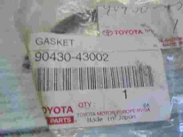 Engine Coolant Thermostat Gasket Toyota Land Cruiser 9043043002 90430-43002