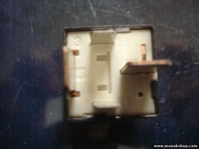 Relé  Volvo S80/S60/V70/XC70/XC90 9441158