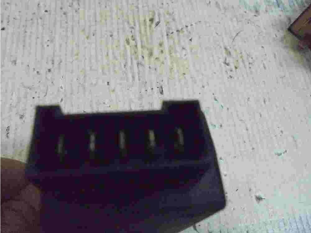 Relé del limpiaparabrisas Citroen Peugeot VALEO 73101302 12V