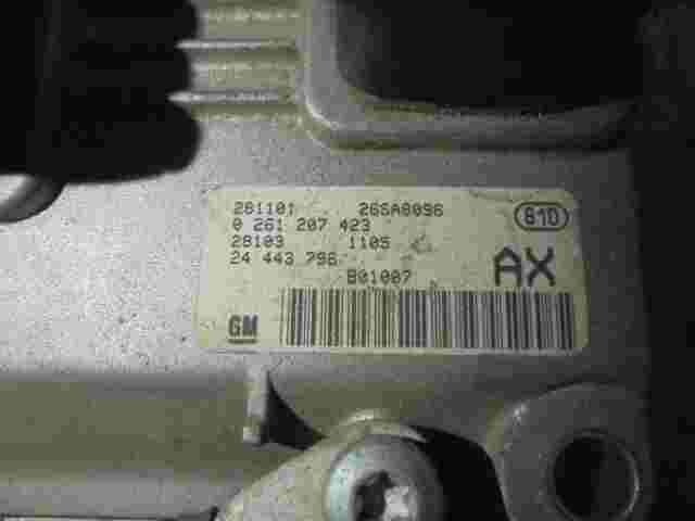 Centralita Opel Corsa C 1.2 GM 24443796 AX BOSCH 0261207423 1105